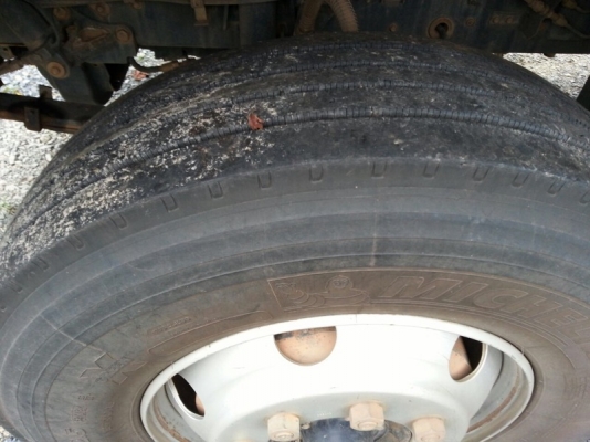 รถอีซูซุ 10 ล้อดั้ม 360 แรงม้า. ปี 57 ( ขายแม่ , ลูก ) ( รถวิ่ง 7x,xxx กม. )   สนใจติดต่อ  081 - 6079515