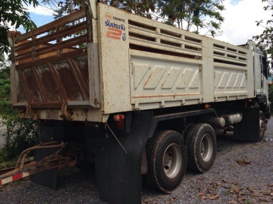 รถอีซูซุ 10 ล้อดั้ม 360 แรงม้า. ปี 57 ( ขายแม่ , ลูก ) ( รถวิ่ง 7x,xxx กม. )   สนใจติดต่อ  081 - 6079515