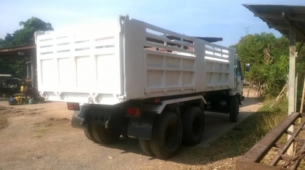 ขายไอ้หลง FN527M-A ใส่ช่วงล่างของเทอร์โบเบรคใหญ่ เพลาบุ๋ม เครื่อง 6D16 195 แรงม้า คัสซีสวยจัด วางหัว UD แอร์เย็น ทะเบียนพร้อมโอนครับ