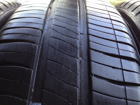 ยางมิชลิน 185 60R15 ปี2014ถูกๆ ยางมิชลิน 185 60R15 ปี2014ถูกๆ
