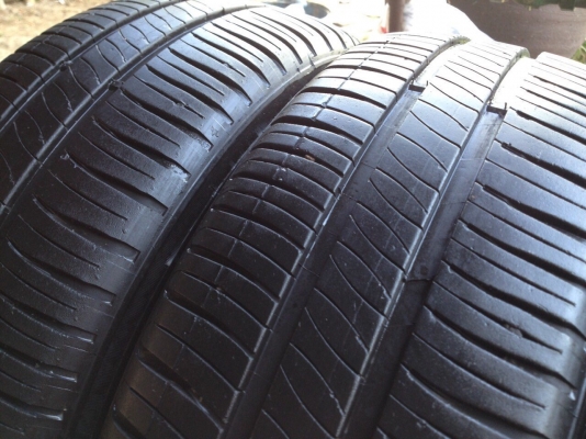 ยางมิชลิน 185 60R15 ปี2014ถูกๆ ยางมิชลิน 185 60R15 ปี2014ถูกๆ
