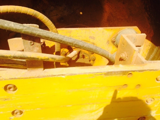 ขายด่วนบดVIBOMAX-2000สั่นสะเทียน2เพลาไมมีทะเบืยน