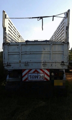 รถฮีโน่  6  ล้อ หัวลาก 220 แรงม้า. ปี 50 ( ขายแม่ , ลูก )   สนใจติดต่อ  081 -  6079515