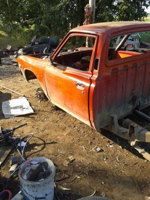 ขายเพลาท้ายเฟื่องเต็ดของรถเเข่ง ดิสเบรกถอดมาจากดัทสัน620เลยครับ ขายเพลาท้ายเฟื่องเต็ดของรถเเข่ง ดิสเบรกถอดมาจากดัทสัน620เลยครับ