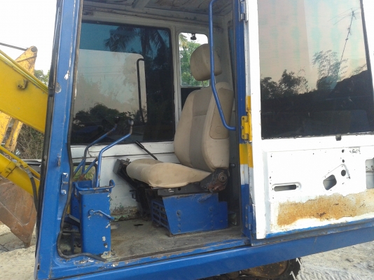 ด่วนๆขายkomatsuPC60-5สภาพตามรูป ระบบสมบูรณ์พร้อมทำงาน ด่วนๆขายkomatsuPC60-5สภาพตามรูป ระบบสมบูรณ์พร้อมทำงาน