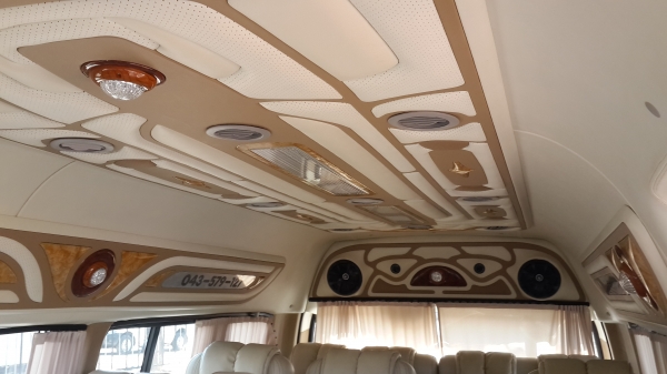 ขาย commutor ปี 55 แต่งVIP