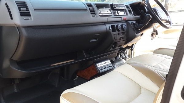 ขาย commutor ปี 55 แต่งVIP