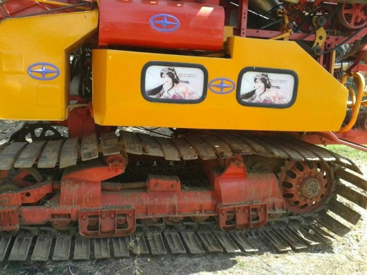 ขายรถเกี่ยวข้าวศักดิ์ พัฒนาKM48 เครื่องอีซูซุ 210เทอร์โบ 6HH1ช่วงล่างเต็ม เครื่องดีปั๊มแรง อุ้มสวย สภาพพร้อมลุยงาน