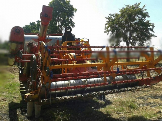 ขายรถเกี่ยวข้าวศักดิ์ พัฒนาKM48 เครื่องอีซูซุ 210เทอร์โบ 6HH1ช่วงล่างเต็ม เครื่องดีปั๊มแรง อุ้มสวย สภาพพร้อมลุยงาน