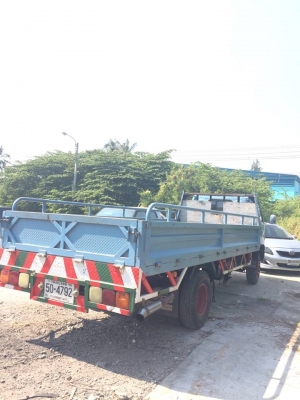 ขายรถ 6 ล้อ  Isuzu 98 แรงม้า