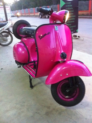 เอเซียเวสป้า---->>จัดรถvespaให้คุณตั้มและคุณอ๊อฟ กำแพงเพชร เรียบร้อย 16/1/2558