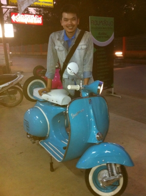เอเซียเวสป้า---->>จัดรถvespaให้คุณตั้มและคุณอ๊อฟ กำแพงเพชร เรียบร้อย 16/1/2558