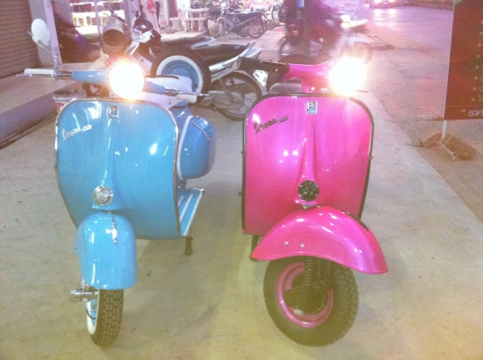 เอเซียเวสป้า---->>จัดรถvespaให้คุณตั้มและคุณอ๊อฟ กำแพงเพชร เรียบร้อย 16/1/2558