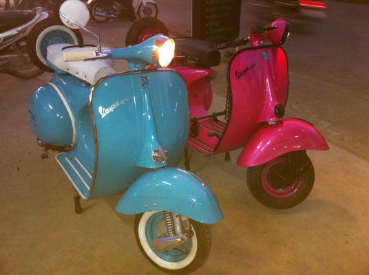 เอเซียเวสป้า---->>จัดรถvespaให้คุณตั้มและคุณอ๊อฟ กำแพงเพชร เรียบร้อย 16/1/2558