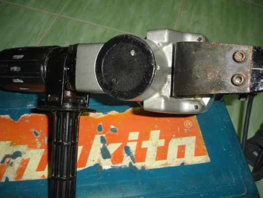 ขายเครื่องสกัดคอนกรีต MAKITA รุ่น HM 0810T