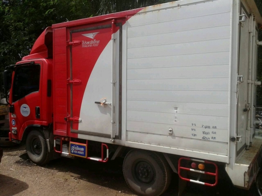 ขายรถบรรทุก 4 ล้อตู้แห้ง ISUZU NLR 130 แรงม้าปี 2553 ไมล์ 128225 กม.ราคา 550000 มี 2 คัน