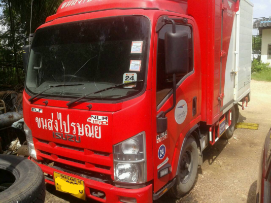 ขายรถบรรทุก 4 ล้อตู้แห้ง ISUZU NLR 130 แรงม้าปี 2553 ไมล์ 128225 กม.ราคา 550000 มี 2 คัน