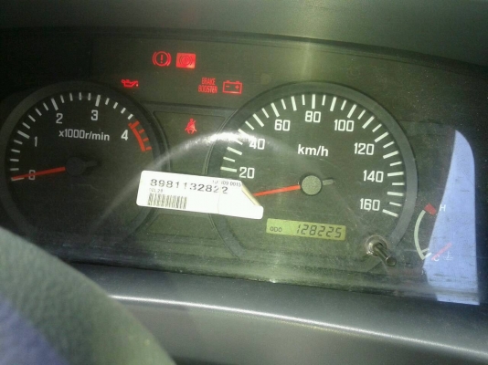 ขายรถบรรทุก 4 ล้อตู้แห้ง ISUZU NLR 130 แรงม้าปี 2553 ไมล์ 128225 กม.ราคา 550000 มี 2 คัน