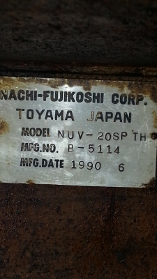 ขายเครื่องรูดร่องจำนวน 1 เครื่องน้ำหนัก 21 ตันหน้ากว้าง 1 เมตรยาวไปด้านหลัง 3 เมตรสูง 6 เมตรรูดได้ทีละ 3 ร่อง