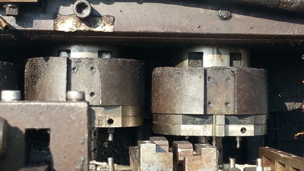 ขายเครื่องรูดร่องจำนวน 1 เครื่องน้ำหนัก 21 ตันหน้ากว้าง 1 เมตรยาวไปด้านหลัง 3 เมตรสูง 6 เมตรรูดได้ทีละ 3 ร่อง ขายเครื่องรูดร่องจำนวน 1 เครื่องน้ำหนัก 21 ตันหน้ากว้าง 1 เมตรยาวไปด้านหลัง 3 เมตรสูง 6 เมตรรูดได้ทีละ 3 ร่อง