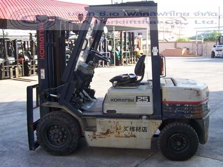 ขาย รถโฟล์คลิฟท์ KOMATSU รุ่น FD25-11