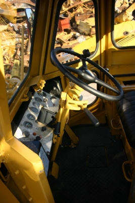 ขาย รถตัก CATERPILLAR 910 เก่านอก สวยๆ 750,000 TEL : 087-0339334 (อ็อฟ)