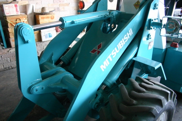 ขาย รถตักเล็ก MITSUBISHI WS200 เก่านอก สวยกิ๊กๆ 350,000 TEL : 087-0339334 (อ็อฟ) ขาย รถตักเล็ก MITSUBISHI WS200 เก่านอก สวยกิ๊กๆ 350,000 TEL : 087-0339334 (อ็อฟ)