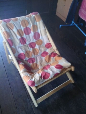 เก้าอี้ไม้พับ ปรับนอนได้ 3 ระดับ ผ้าสามารถถอดออกซักได้ สภาพดีมาก สนใจโทรมาคุยกันครับ