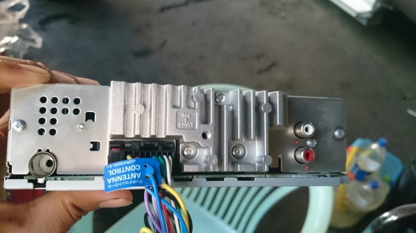 วิทยุ Carrozeria Pioneer DEH-560 CD/MP3/USB/Ipod เสียบ USB กับ Ipod ได้