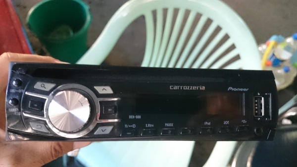 วิทยุ Carrozeria Pioneer DEH-560 CD/MP3/USB/Ipod เสียบ USB กับ Ipod ได้