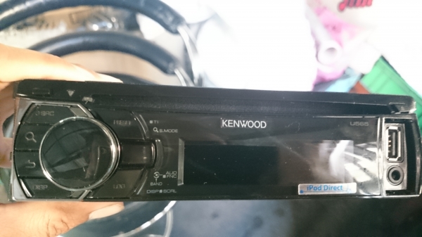 วิทยุ Kenwood U565 CD/MP3/USB/Ipod เสียบ USB กับ Ipod ได้