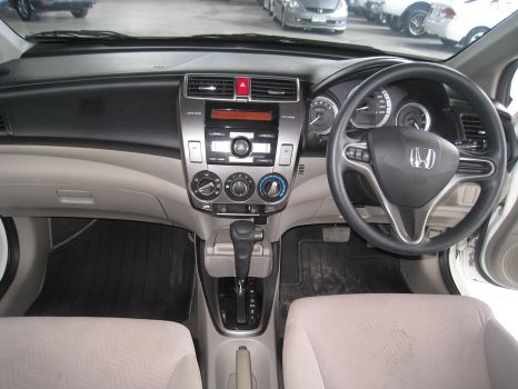 HONDA NEW CITY 1.5V i-VTEC AUTO AIRBAG ABS ปี 2012