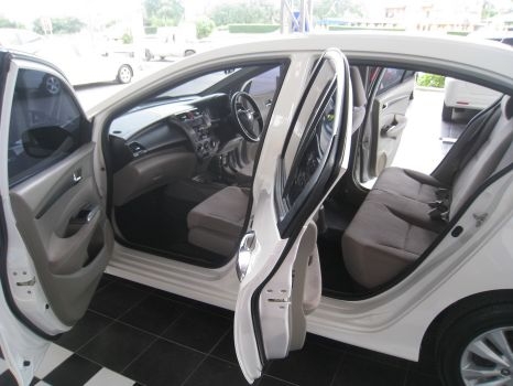 HONDA NEW CITY 1.5V i-VTEC AUTO AIRBAG ABS ปี 2012