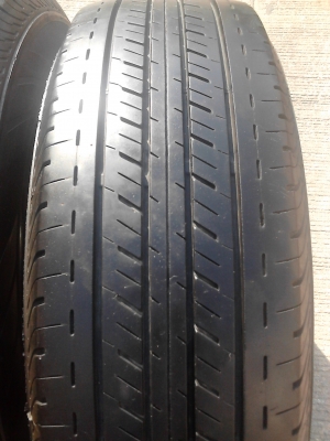 215/70R15 BRIDGESTONE DURAVIS R611 มี 3 เส้น ( ไม่มีปะ ) TEL.081-427-3941 215/70R15 BRIDGESTONE DURAVIS R611 มี 3 เส้น ( ไม่มีปะ ) TEL.081-427-3941