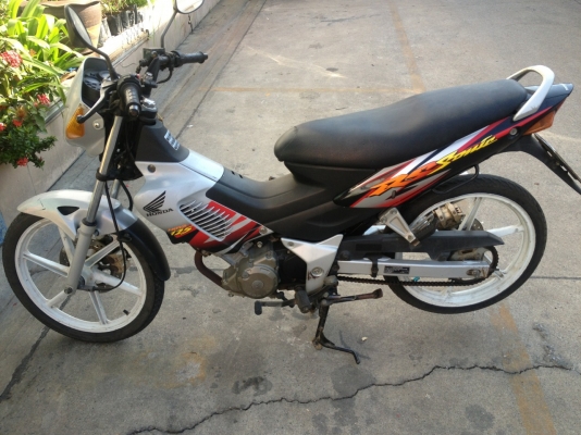 ขายsonic เครื่องดี เอกสารโอนแต่ขาดเกิน 3ปี