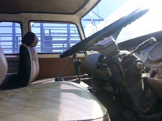 ขาย10ล้อดั้ม2เพลา HINOF18 เครื่อง168แรงEH700 แคชซีKT725 พ.เพาเวอร์ เบรกลมดัน สภาพพร้อมใช้งาน เอกสารพร้อมโอน จัดไฟแนนซ์ได้ เงื่อนไขง่ายๆวันเดียวรับรถ สนใจโทร 090-8588220คุณนะ ID:narong498 หรือ www.truck.in.th/498 หรือfb:ณรงค์ ซื้อขายรถมือสอง (เว็บไซต์ส่วนต