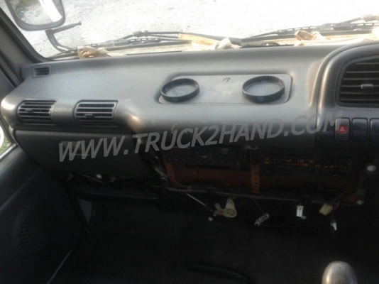 รถบรรทุก 6 ล้อ หัวลาก ISUZU