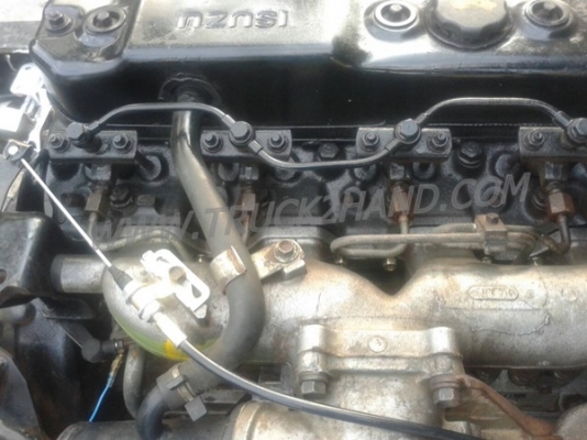 รถบรรทุก 6 ล้อ หัวลาก ISUZU