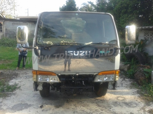 รถบรรทุก 6 ล้อ หัวลาก ISUZU