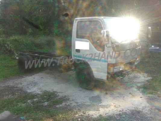 รถบรรทุก 6 ล้อ หัวลาก ISUZU