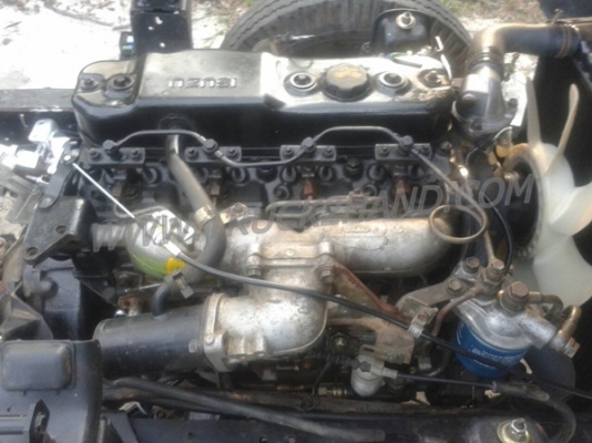 รถบรรทุก 6 ล้อ หัวลาก ISUZU