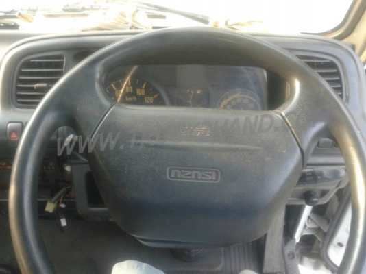 รถบรรทุก 6 ล้อ หัวลาก ISUZU