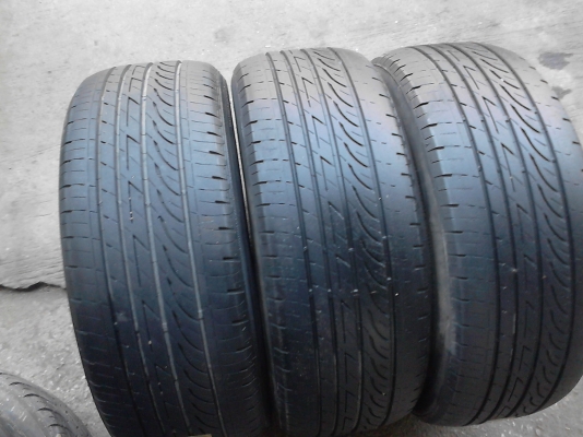 215/50R17 BRIDGESTONETURANZA GR-90 ปี2012 มี 3 เส้น TEL.081-427-3941 215/50R17 BRIDGESTONETURANZA GR-90 ปี2012 มี 3 เส้น TEL.081-427-3941