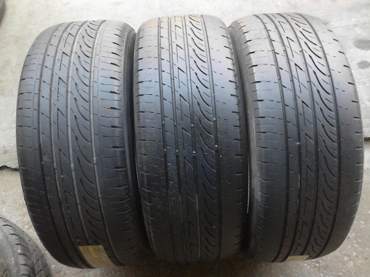 215/50R17 BRIDGESTONETURANZA GR-90 ปี2012 มี 3 เส้น TEL.081-427-3941 215/50R17 BRIDGESTONETURANZA GR-90 ปี2012 มี 3 เส้น TEL.081-427-3941