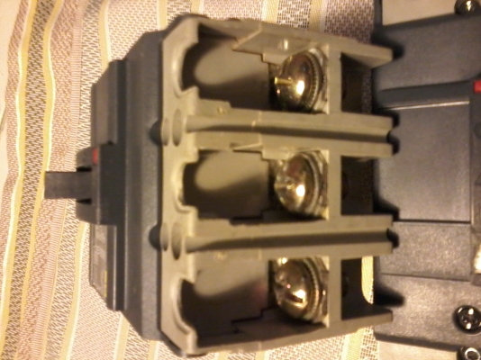 เมนเบรกเกอร์ สแควร์ดี 100A มือสอง สภาพดี สองตัว