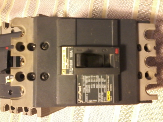 เมนเบรกเกอร์ สแควร์ดี 100A มือสอง สภาพดี สองตัว