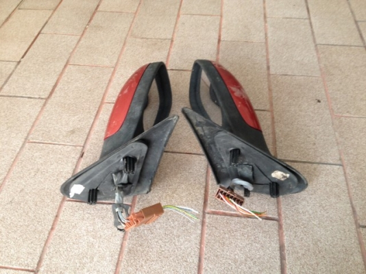 กระจกมองข้าง PEUGEOT 306 ของเก่าญี่ปุ่นเเท้สภาพดี กระจกมองข้าง PEUGEOT 306 ของเก่าญี่ปุ่นเเท้สภาพดี