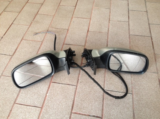 กระจกมองข้าง PEUGEOT 307 ของเก่าญี่ปุ่นเเท้สภาพดี กระจกมองข้าง PEUGEOT 307 ของเก่าญี่ปุ่นเเท้สภาพดี