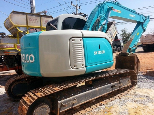 ขายแบคโคKOBELCO 135-6 เครื่องดี ช่วงล่างแน่น เครื่องเดิม ปั้มเดิม บูมอาร์มดี โซ่ดี ไม่โหลด สภาพพร้อมใช้งาน เอกสารพร้อมโอน สนใจโทร090-8588220คุณนะ ID:narong498 หรือ www.truck.in.th/498 หรือfb:ณรงค์ ซื้อขายรถมือสอง (เว็บไซต์ส่วนตัว)
