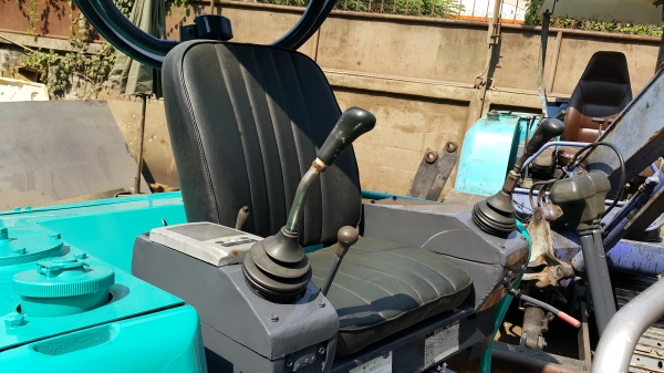 ขาย รถขุด KOBELCO รุ่น SK030 แทร็กเหล็กสวย มือสองญี่ปุ่น ขาย รถขุด KOBELCO รุ่น SK030 แทร็กเหล็กสวย มือสองญี่ปุ่น